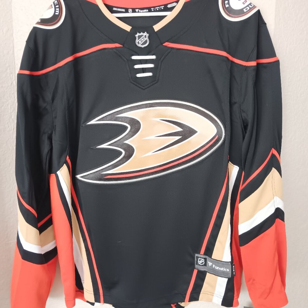 ANAHEIM DUCKS FANATICS BREAKAWAY HOME JERSEY NEW WITH TAG SIZE MEDIUM
